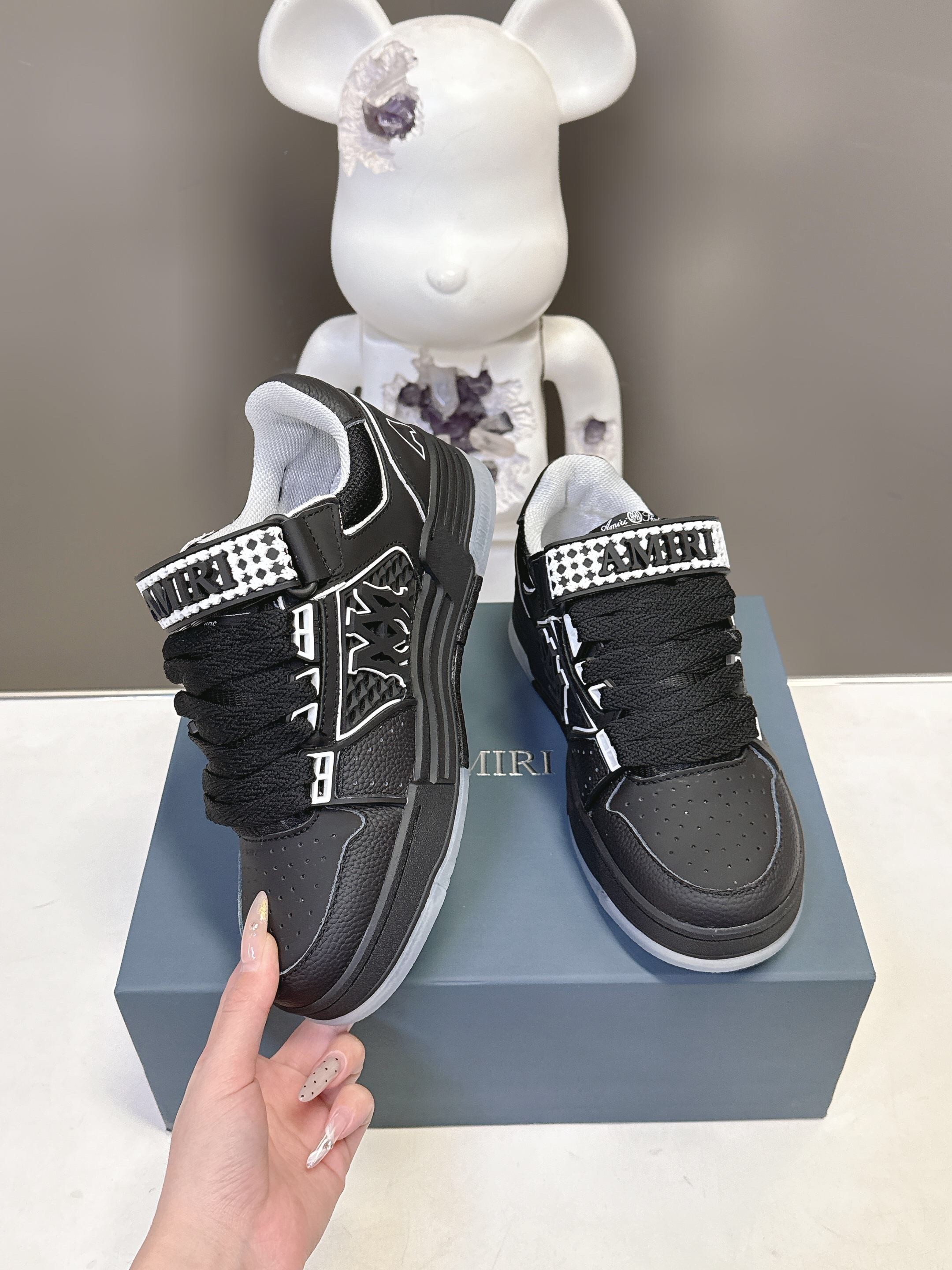 AMRI Sneakers