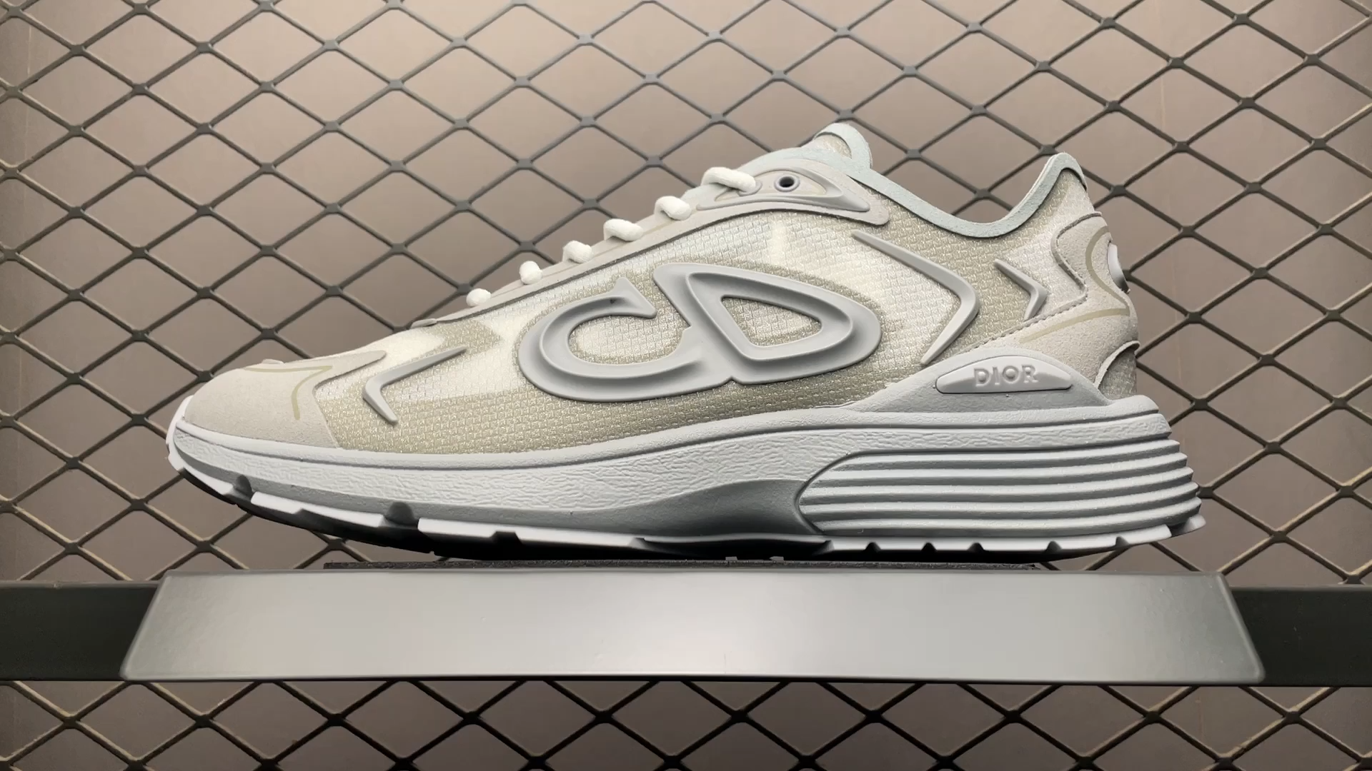 DR B30 Sneakers
