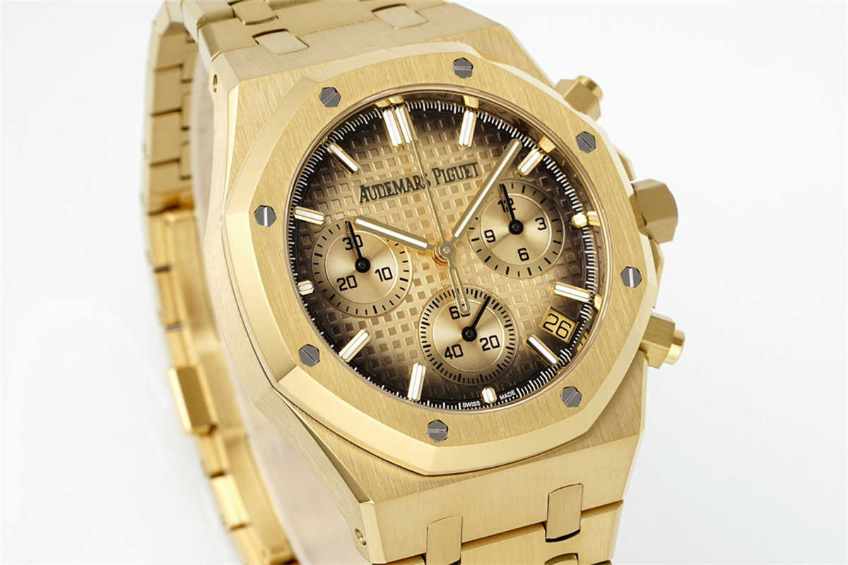 AP 26240BA Replica – Luxury Yellow Gold Royal Oak Chronograph by APS Factory