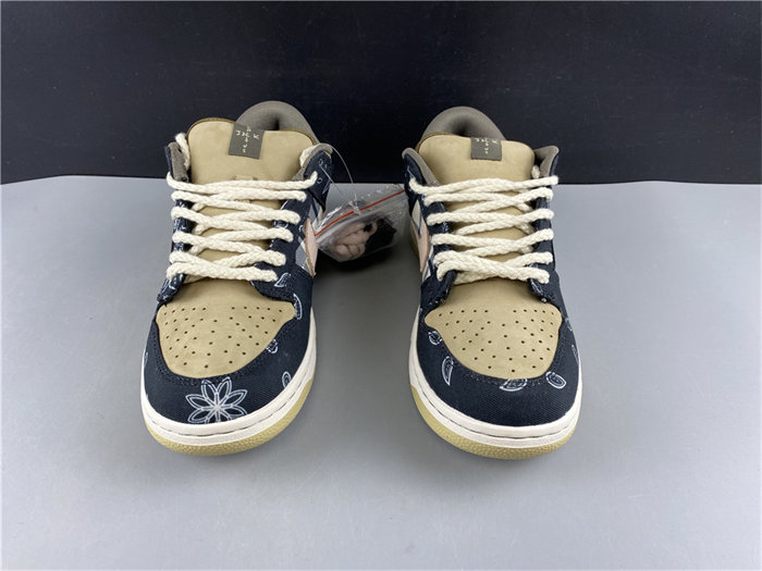 NK SB Dunk Low Travis Scott CT5053-001