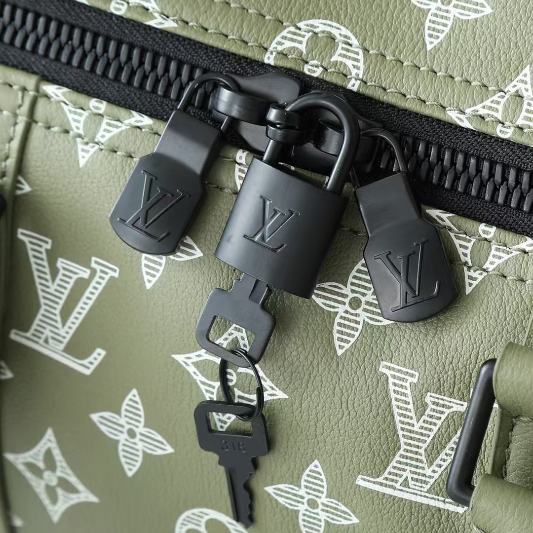 LV  M12504 26ss Keepall Bandouliere 29*23*50