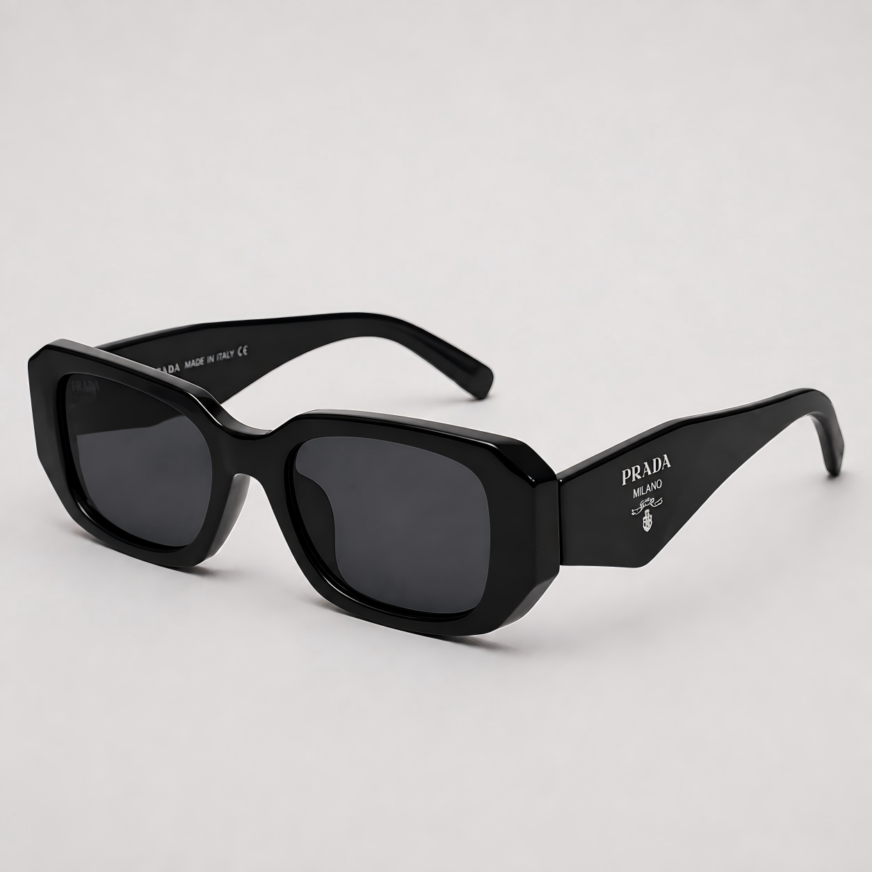 G07：Prada Square Sunglasses
