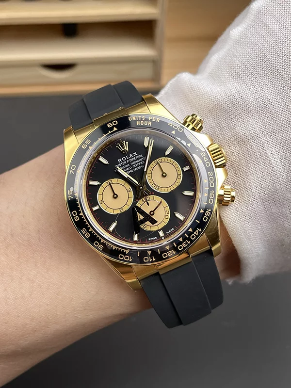 Classical 40mm diameter Black Dial Man’s Mechanical Watch WB-7180055