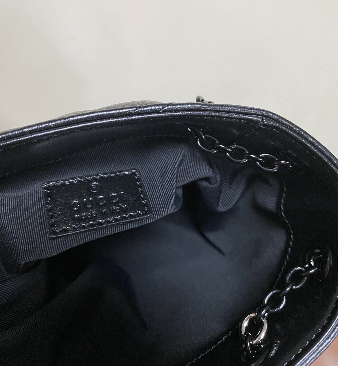 Gucci GG Marmont nano bucket bag