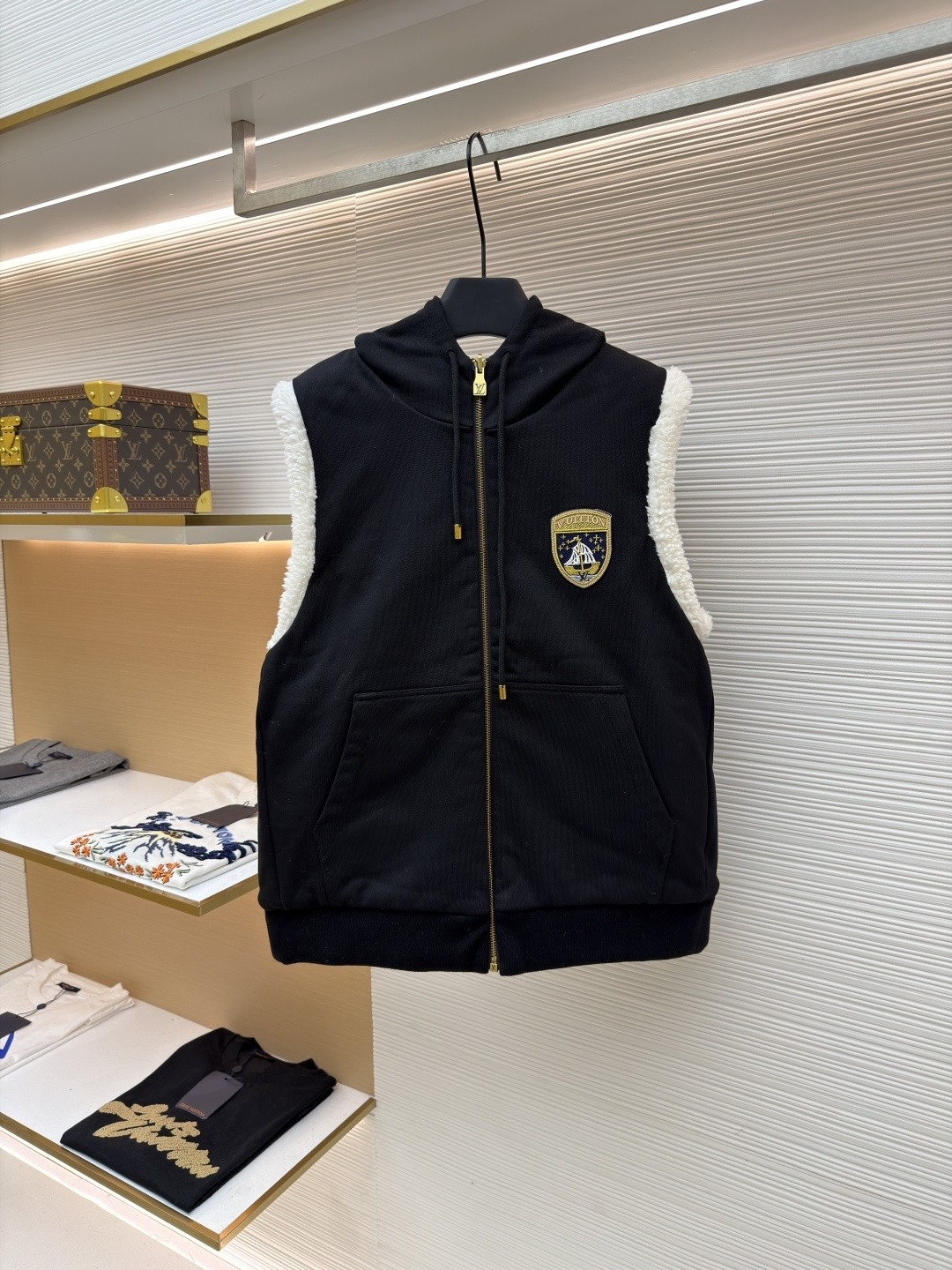 LV Double-sided hooded vest