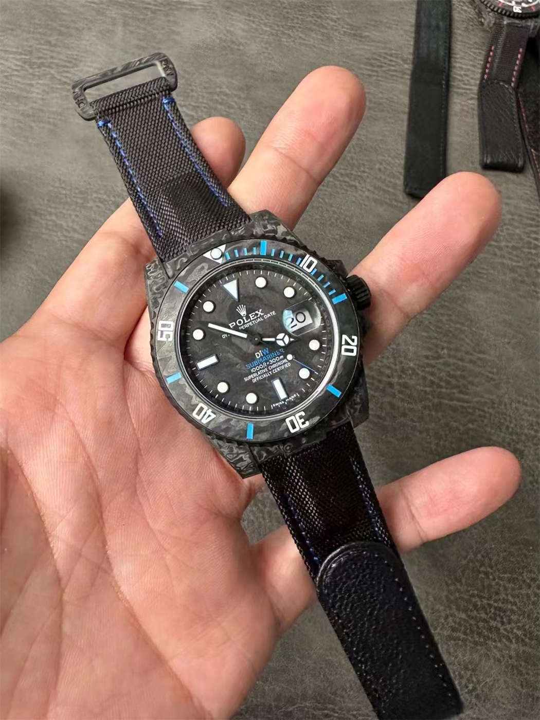DiW Carbon Blue Submariner – VSF 40mm Forged Carbon (VS3135)