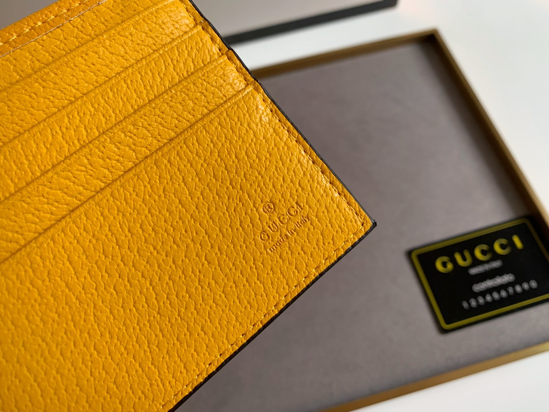 Cardholder 4.3″x3.1″x1.2″ BB-918000435