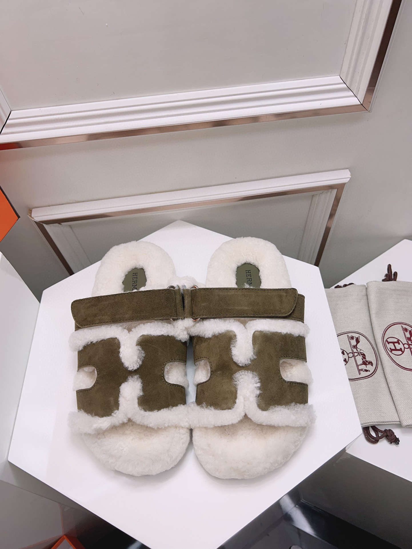 Fashion Winter Fleece Sandals With Adjustable Straps LX-872097
