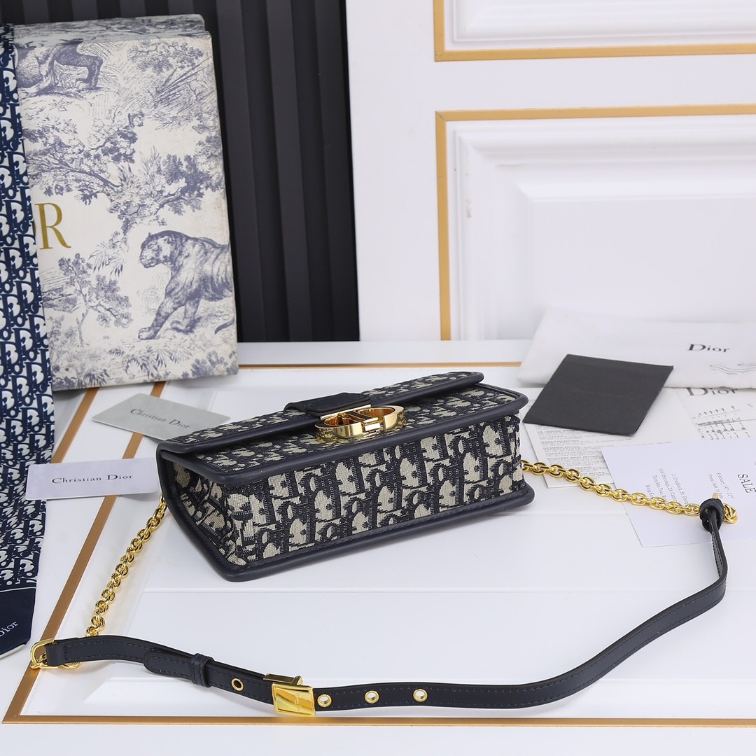 DR Shoulder bag 21.5x12x6cm