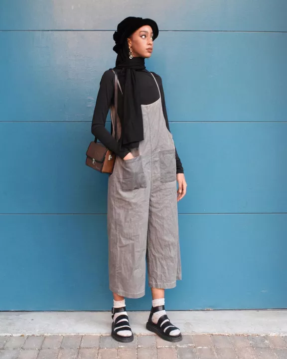 CLARISSA II LEATHER STRAP SANDALS