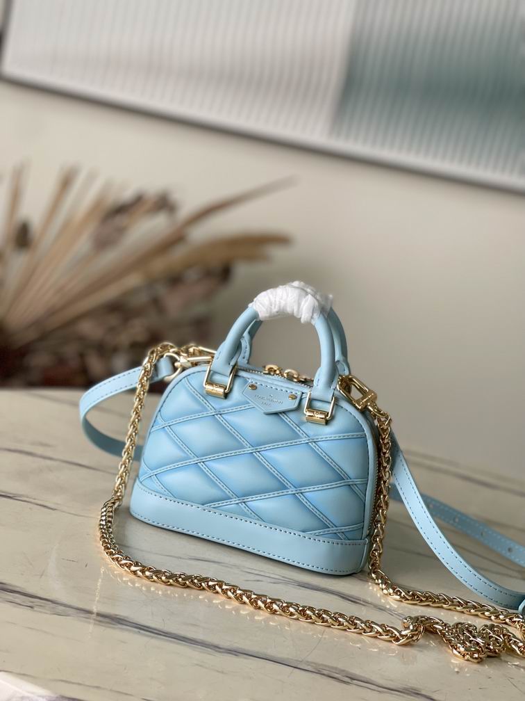 LV Handbag 18x12x8cm