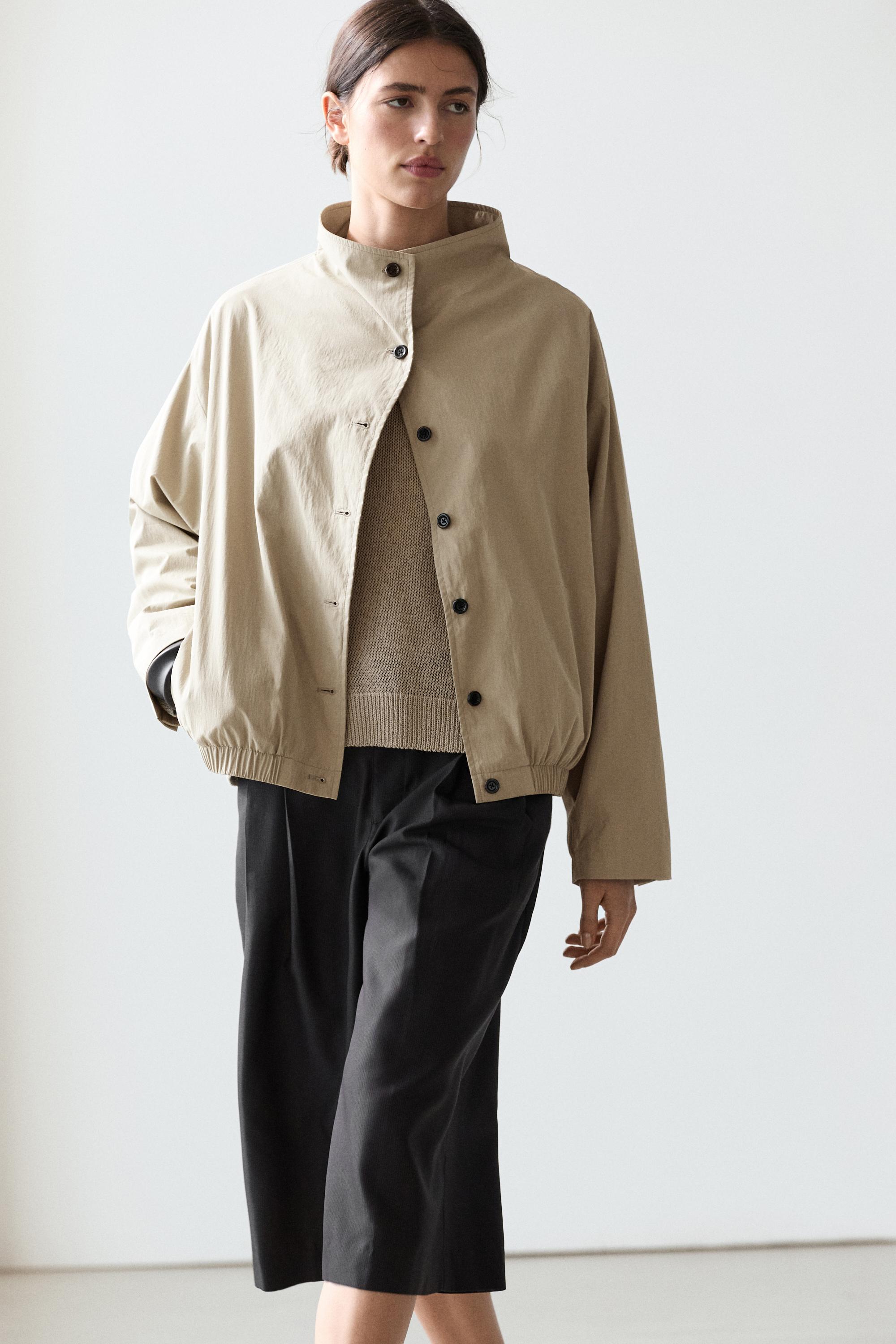 Chaqueta bomber cuello chimenea