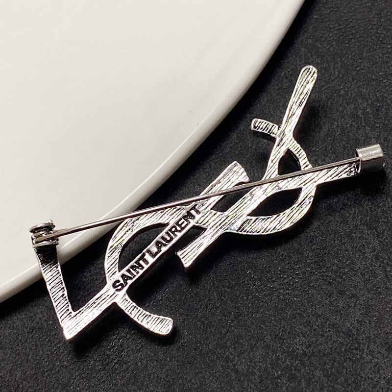 Silver Brooch QTXZ-9110026