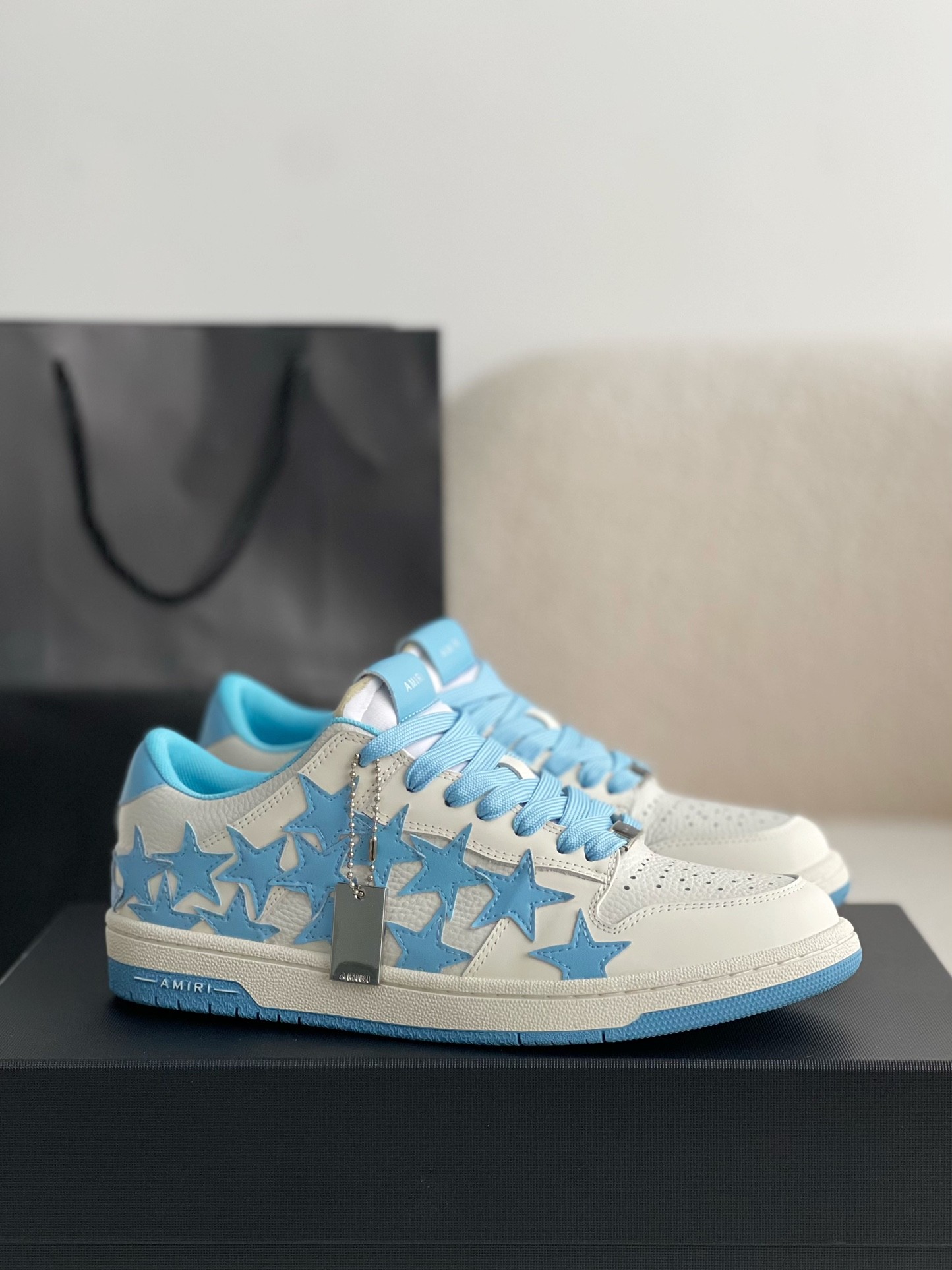 AMRI Sneakers