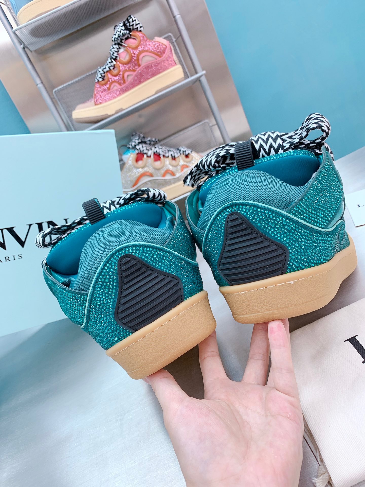 LAN Curb Sneaker 25