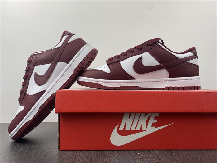 NK Dunk Low Bordeaux DD1503-108