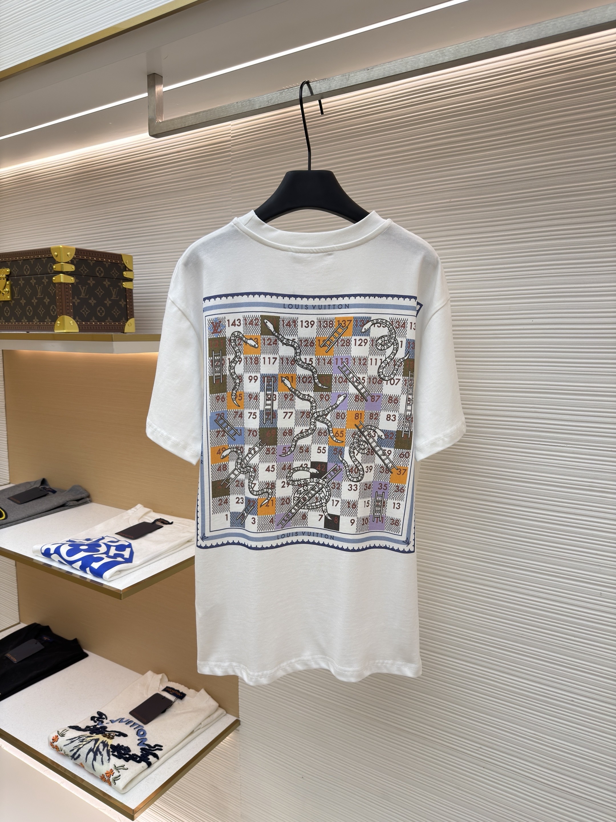 LV T-shirt