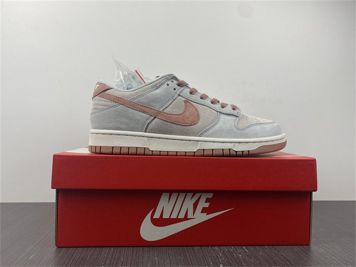 NK Dunk Low Fossil Rose DH7577-001