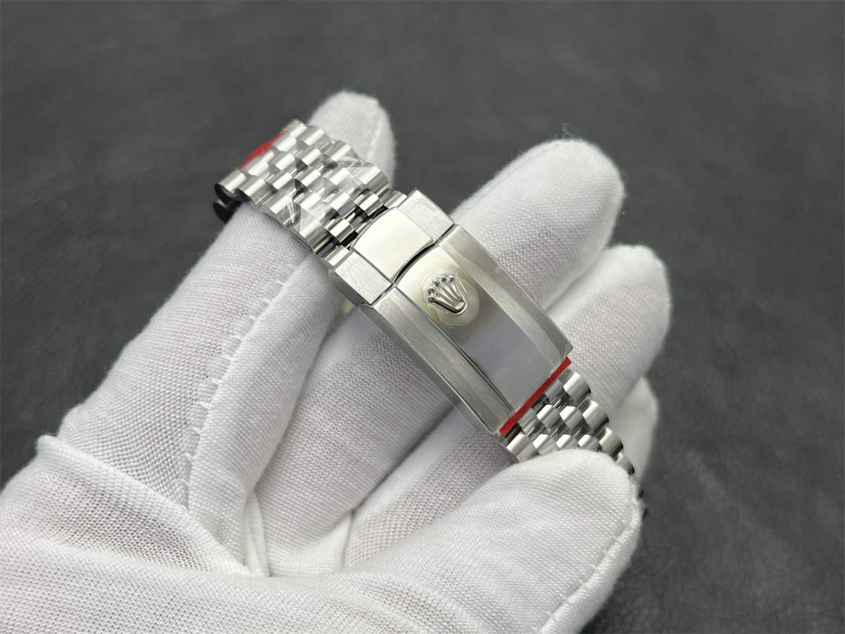 Silver Datejust 41 Replica – Premium 41mm VS Factory Jubilee Bracelet Silver Dial Rolex Clone