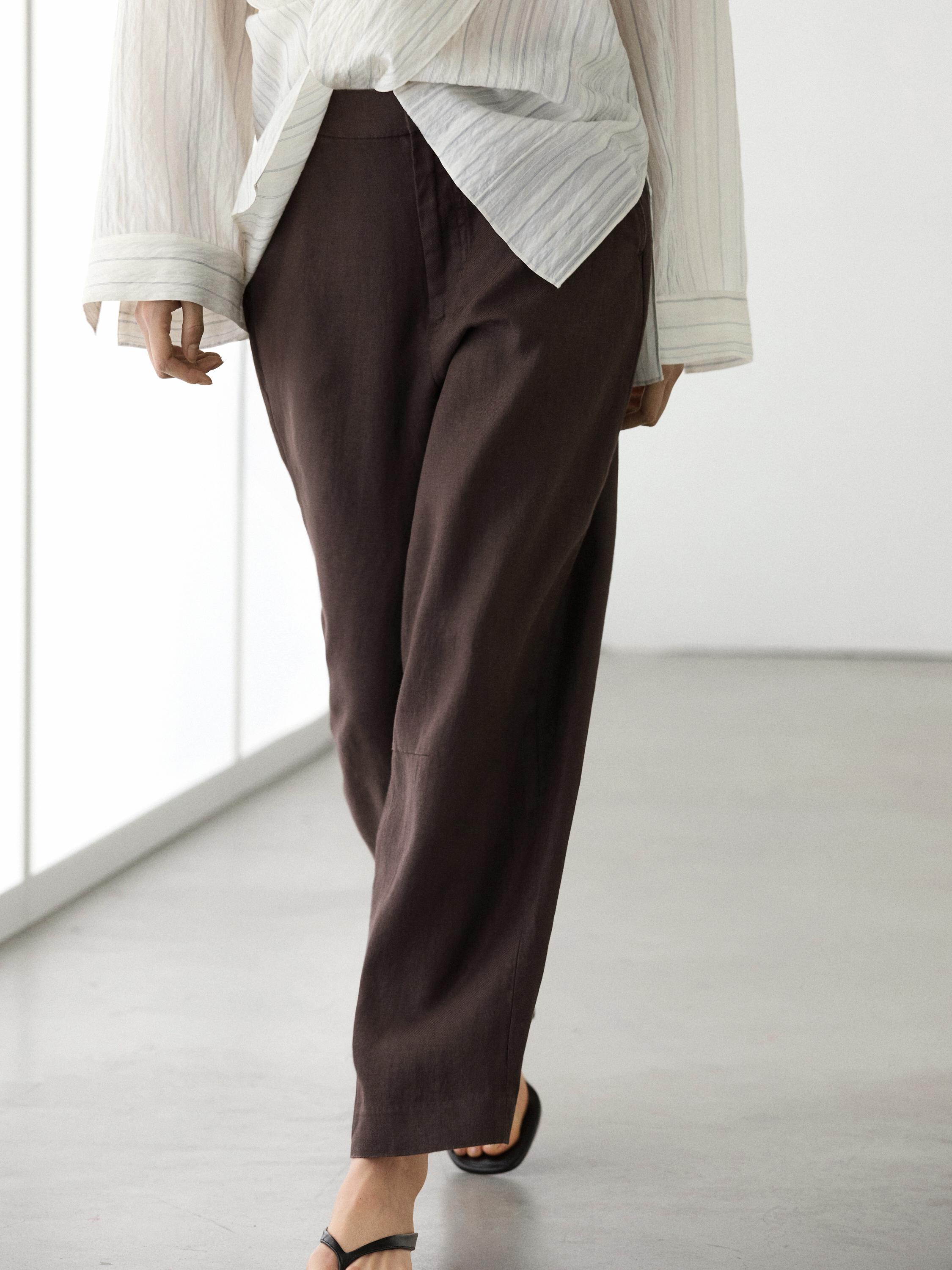 Pantalón carrot fit lino