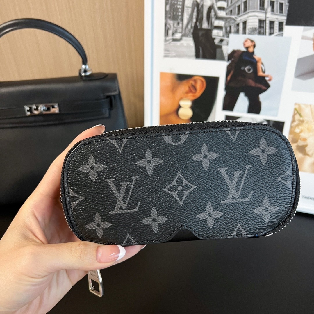 LV Glasses case