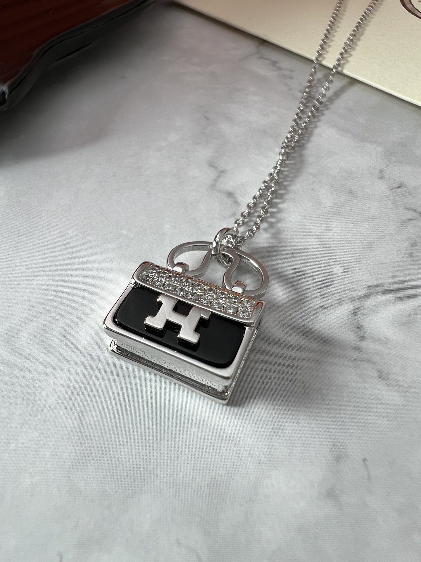 Fashion Bag Pendant Necklace HHXL-912003