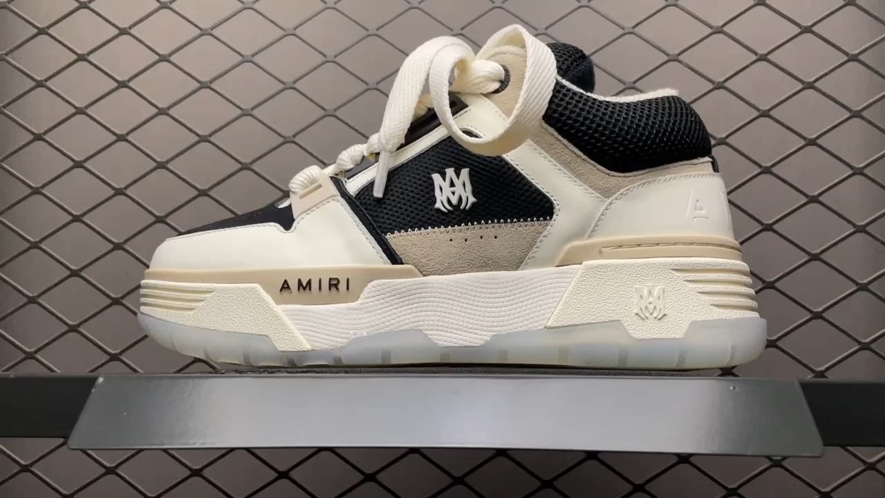AMRI Sneakers