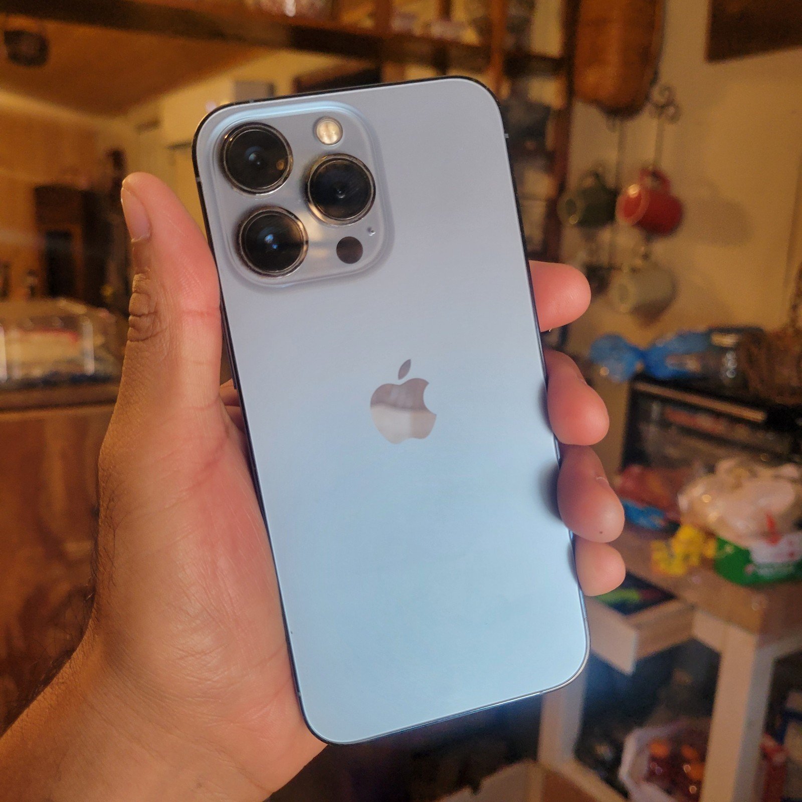 IPhone 13 pro 9J23