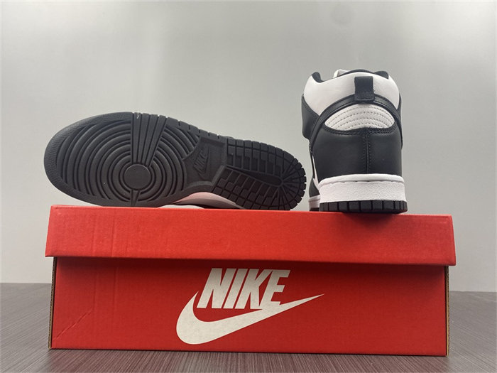 NK Dunk High Panda DD1869-103