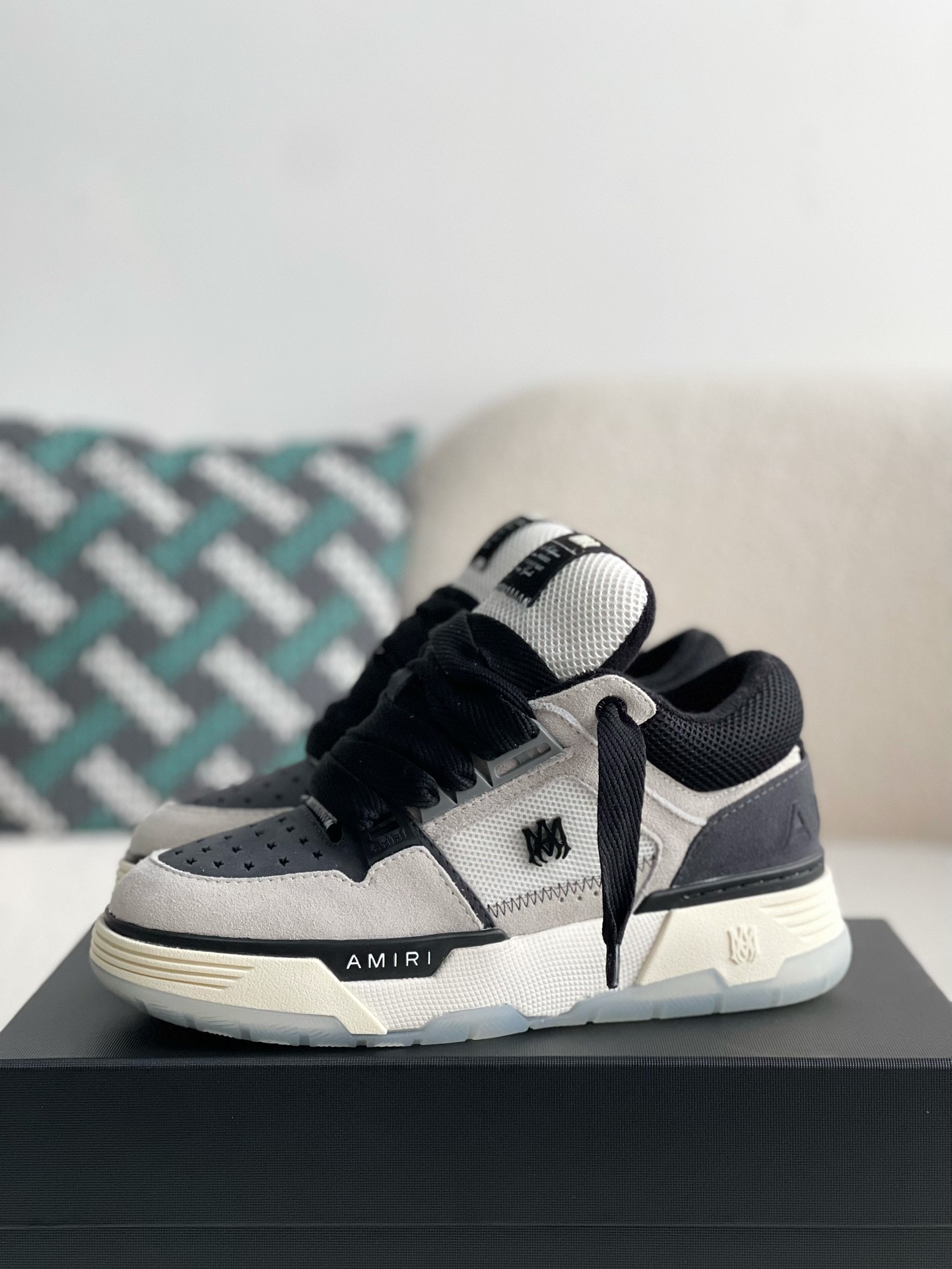 AMRI Sneakers
