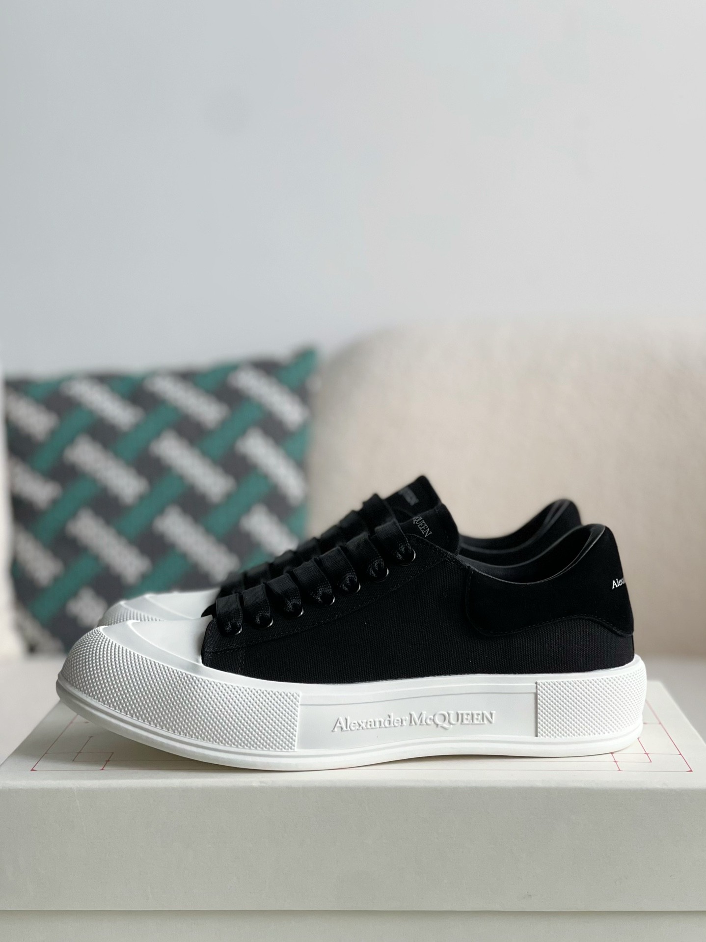 Alexander McQ versatile Sneakers