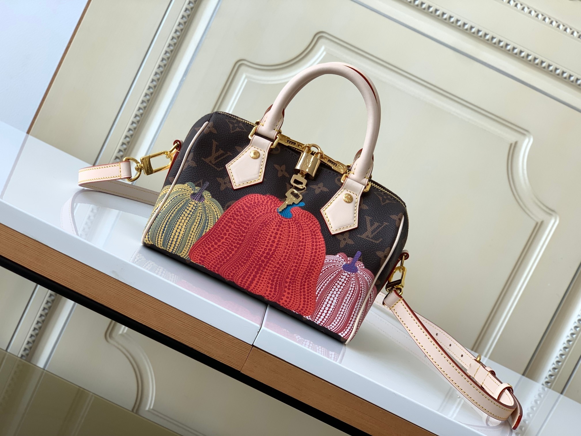 LV x YK Speedy Bandoulière 20 M46469 Size：20.5x13.5x12cm