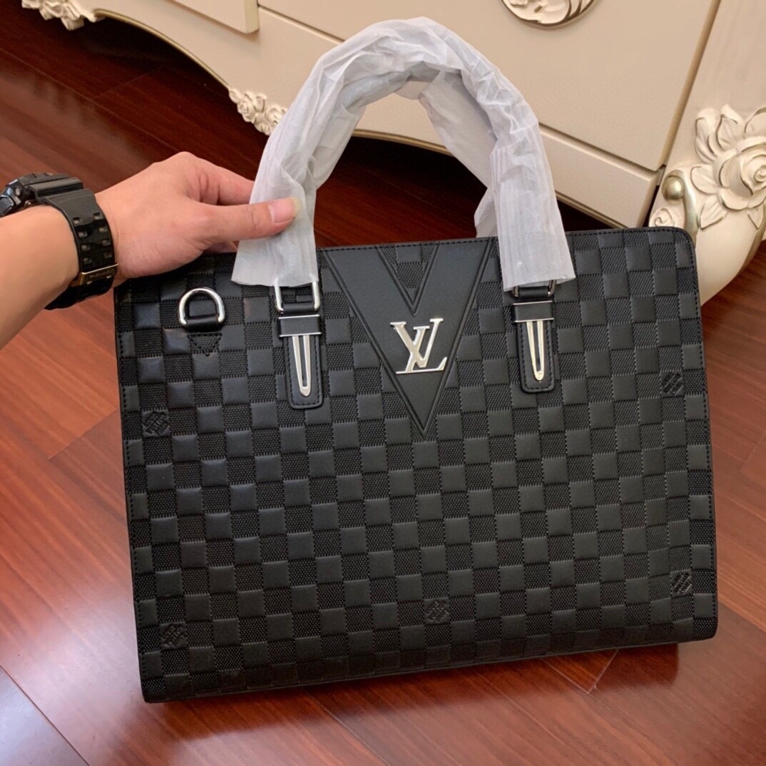 LV Briefcase 39x30x8cm