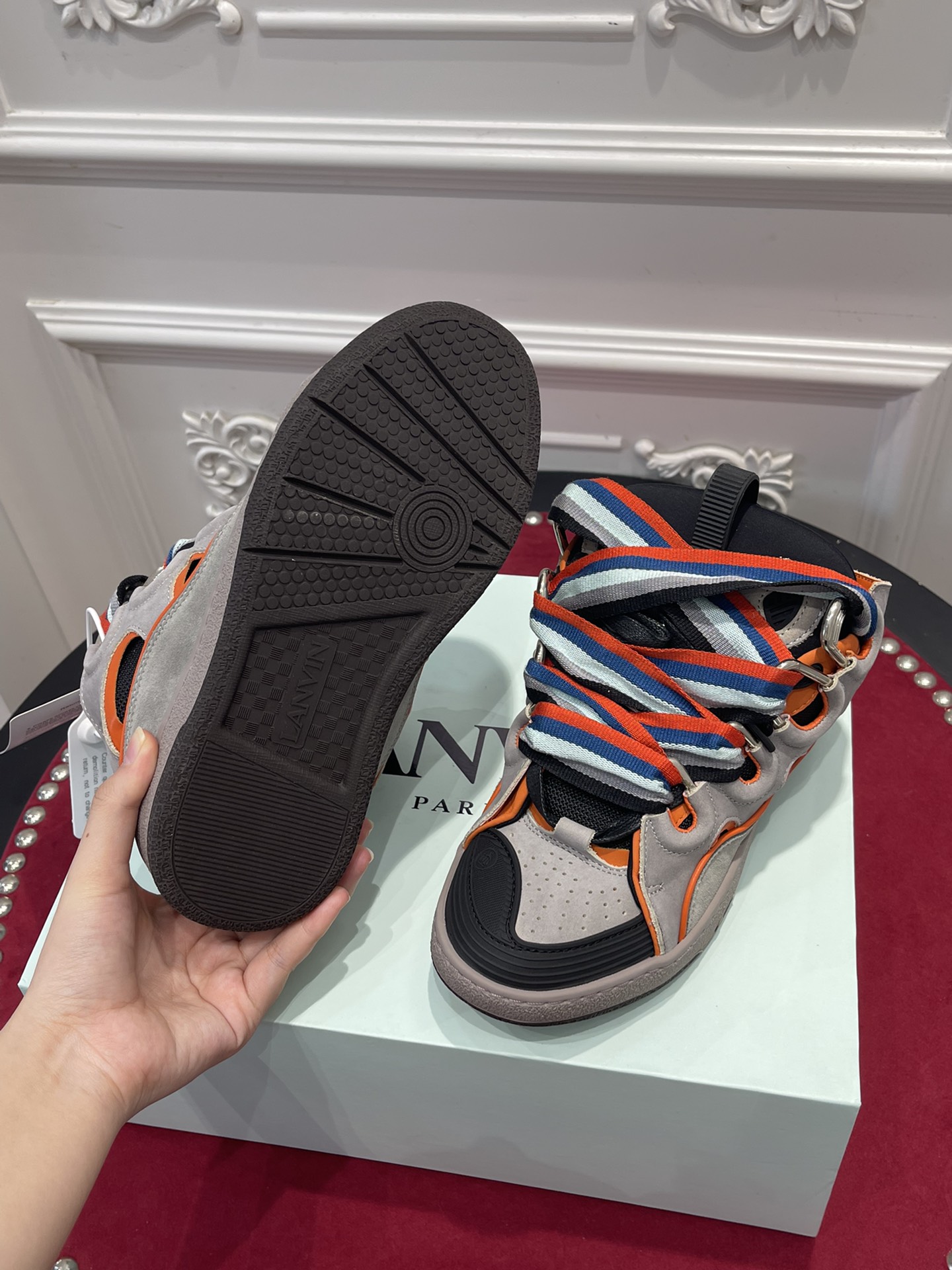 LAN Curb Sneaker.