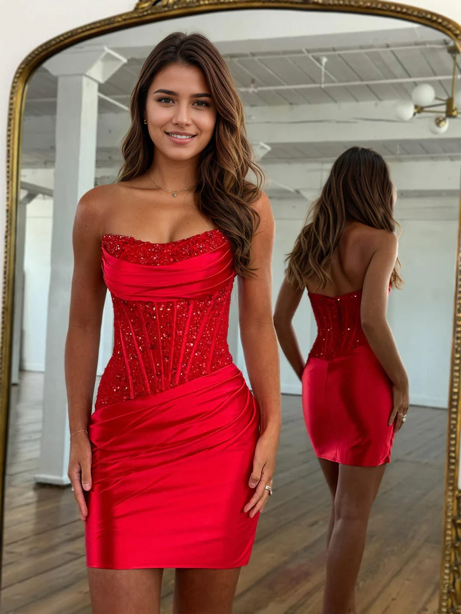 Bodycon Scoop Neck Satin Short Homecoming Dress with Appliques