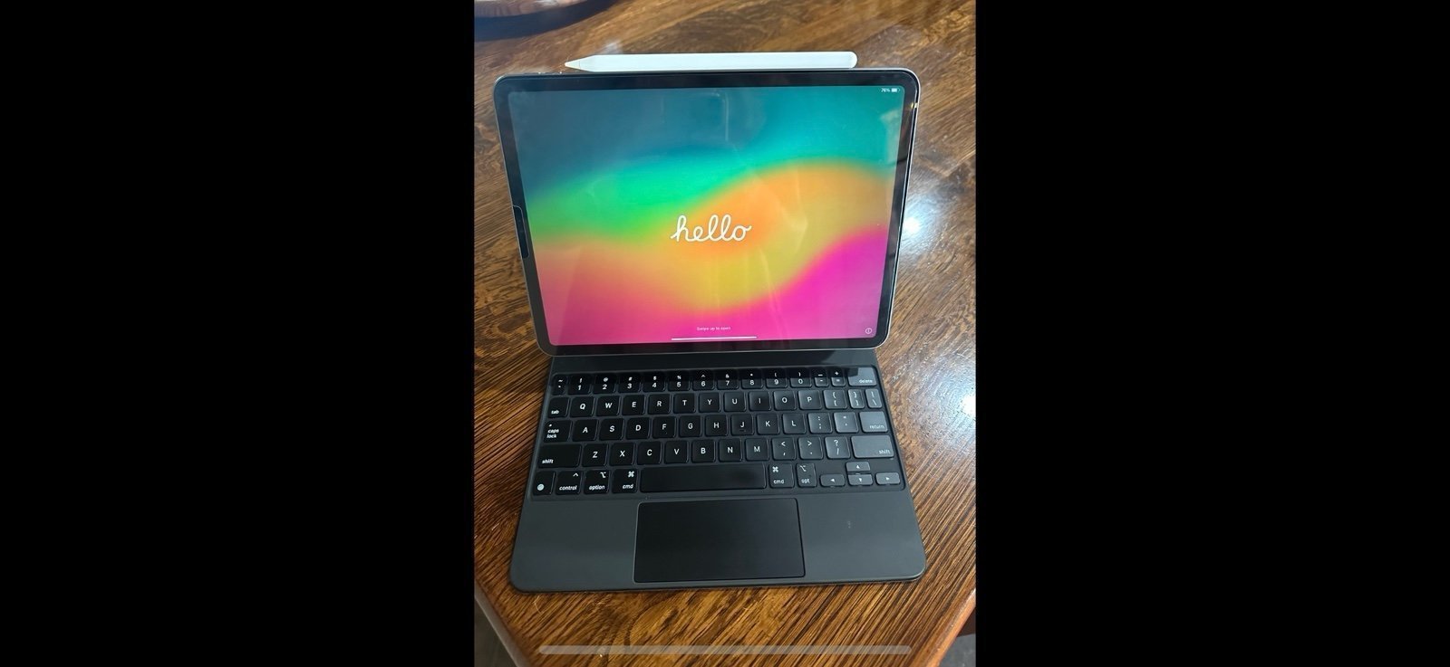 ipad pro 11” 3rd generation with magic keyboard and apple pencil 2nd generation 7R39