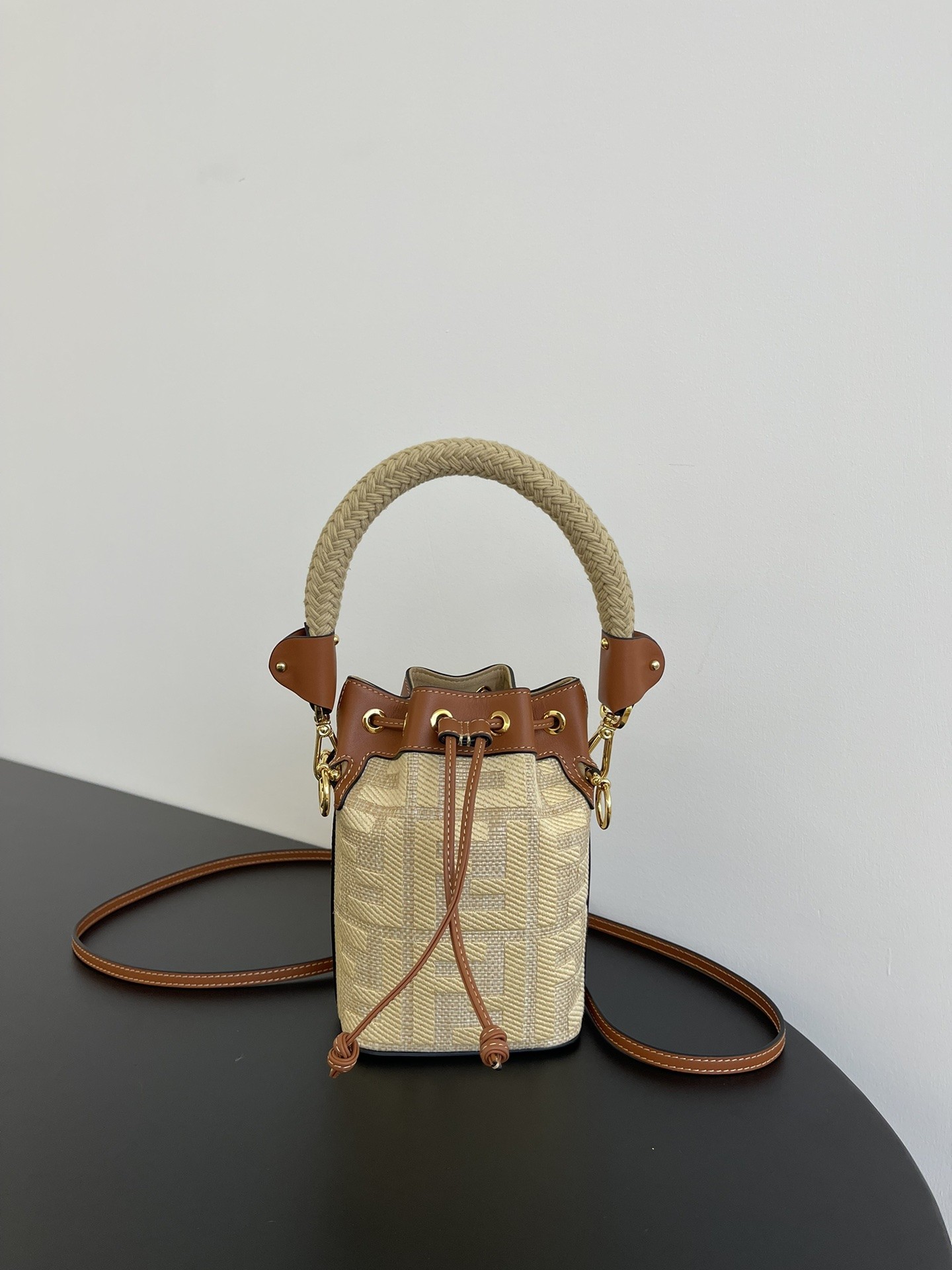 FD Bucket Bags Size:12x18x10cm