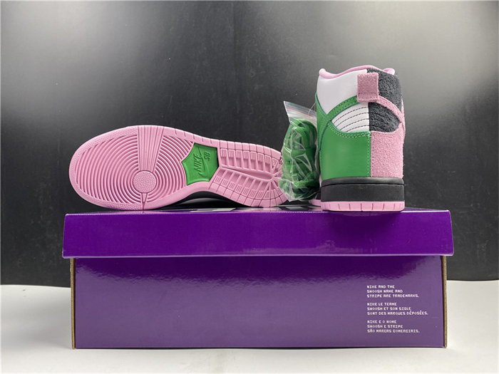 NK SB Dunk High Invert Celtics CU7349-001