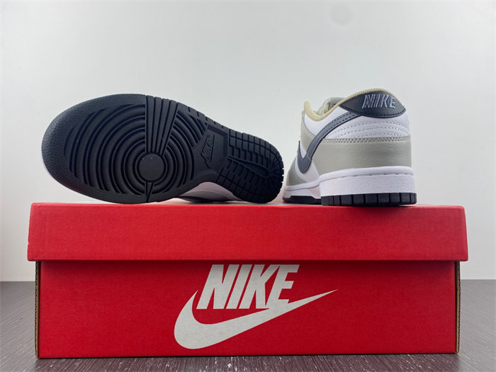 NK DUNK LOW “STENCIL SWOOSH” FD0661-100