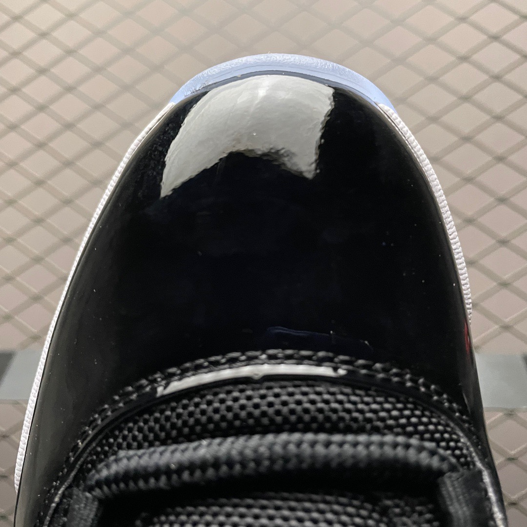 JRD 11 Retro Space Jam 378037-003