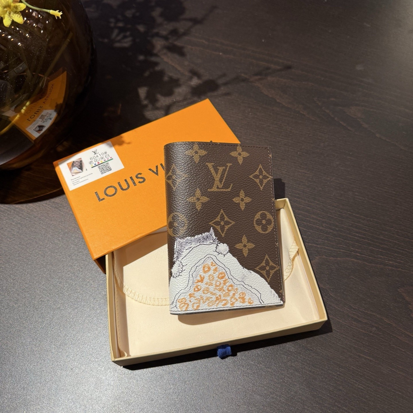 LV  Passport holder 10x14x2.5cm