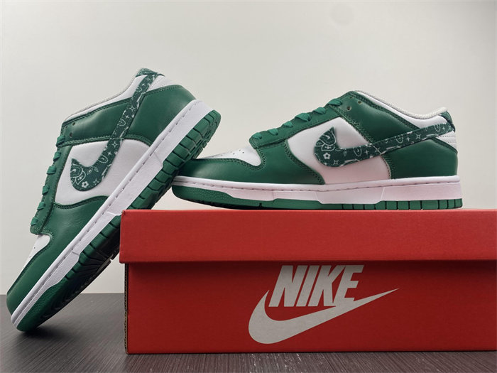 NK Dunk Low Essential Paisley Pack Green DH4401-102