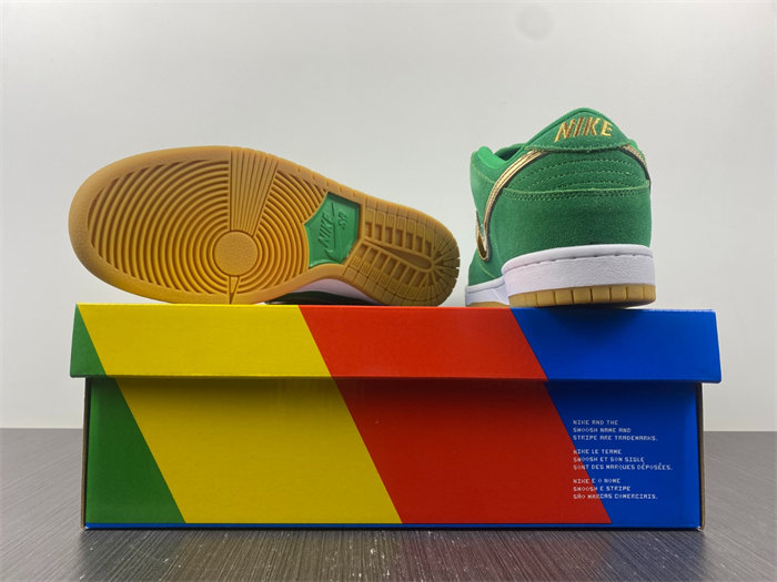 NK SB Dunk Low Pro St. Patrick's Day BQ6817 303