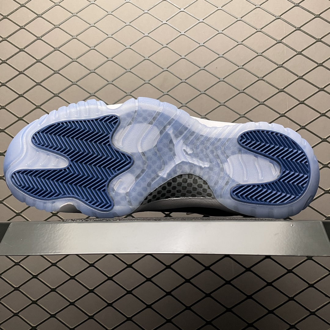 JRD 11 Retro Low Snake Navy CD6846-102
