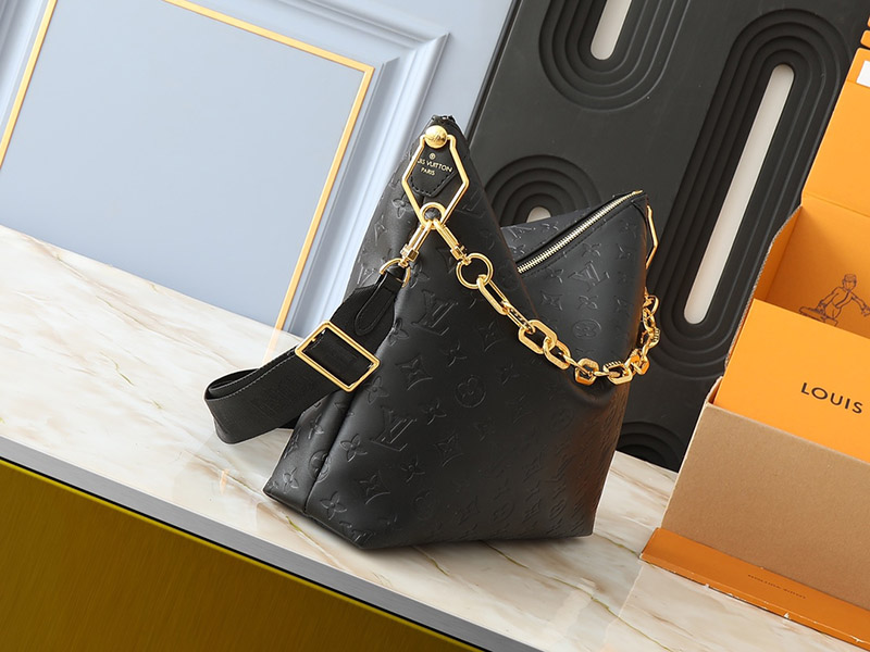 Black Leather 15.0″x13.0″x3.9″ Chains Handbag with Adjustable Strap BB-921523