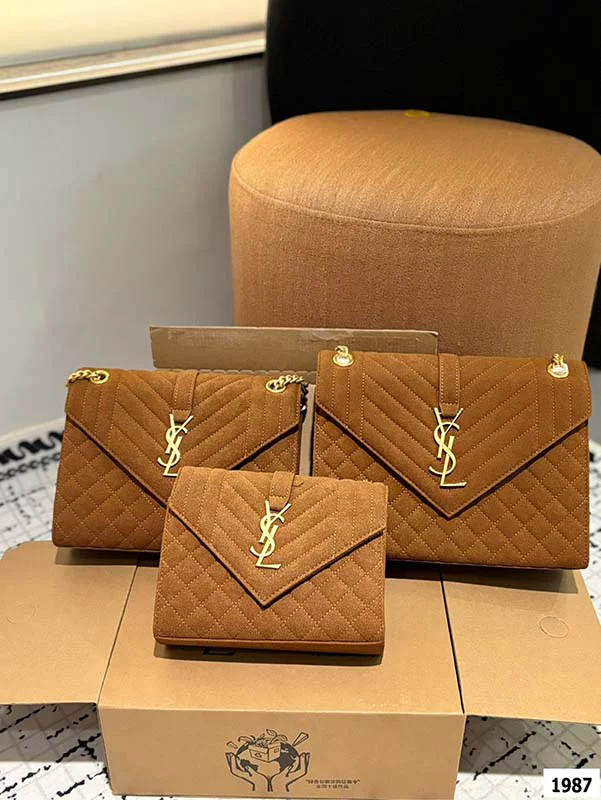 3Colors Clutch Bag Big 10.6″x7.1″ Medium 9.4″x7.1″ Small 7.9″x3.9″ BB-921875