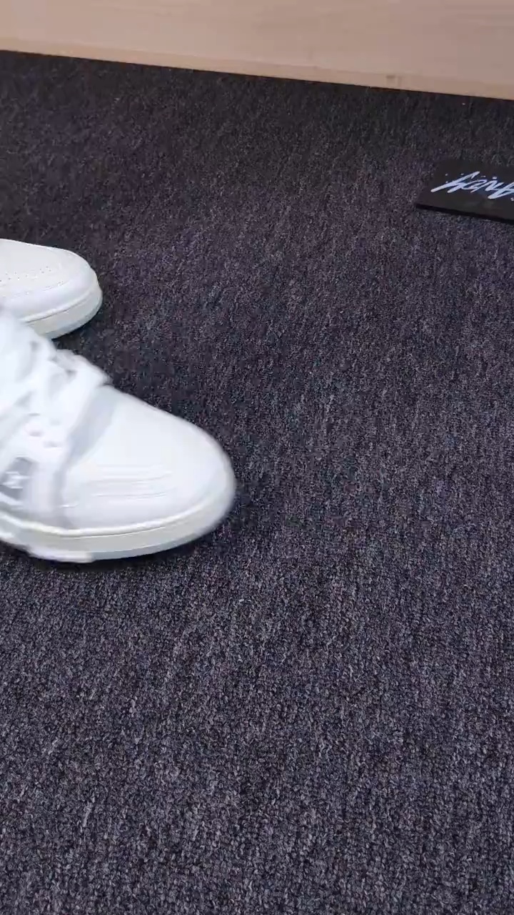Lois Vuton LV Trainer Sneaker