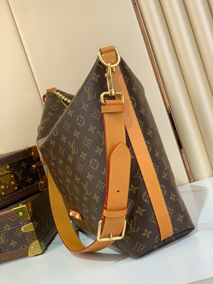 LV Shoulder bag