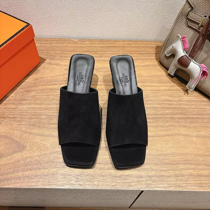 Fashion High Quality Real Leather Slippers LX-872325