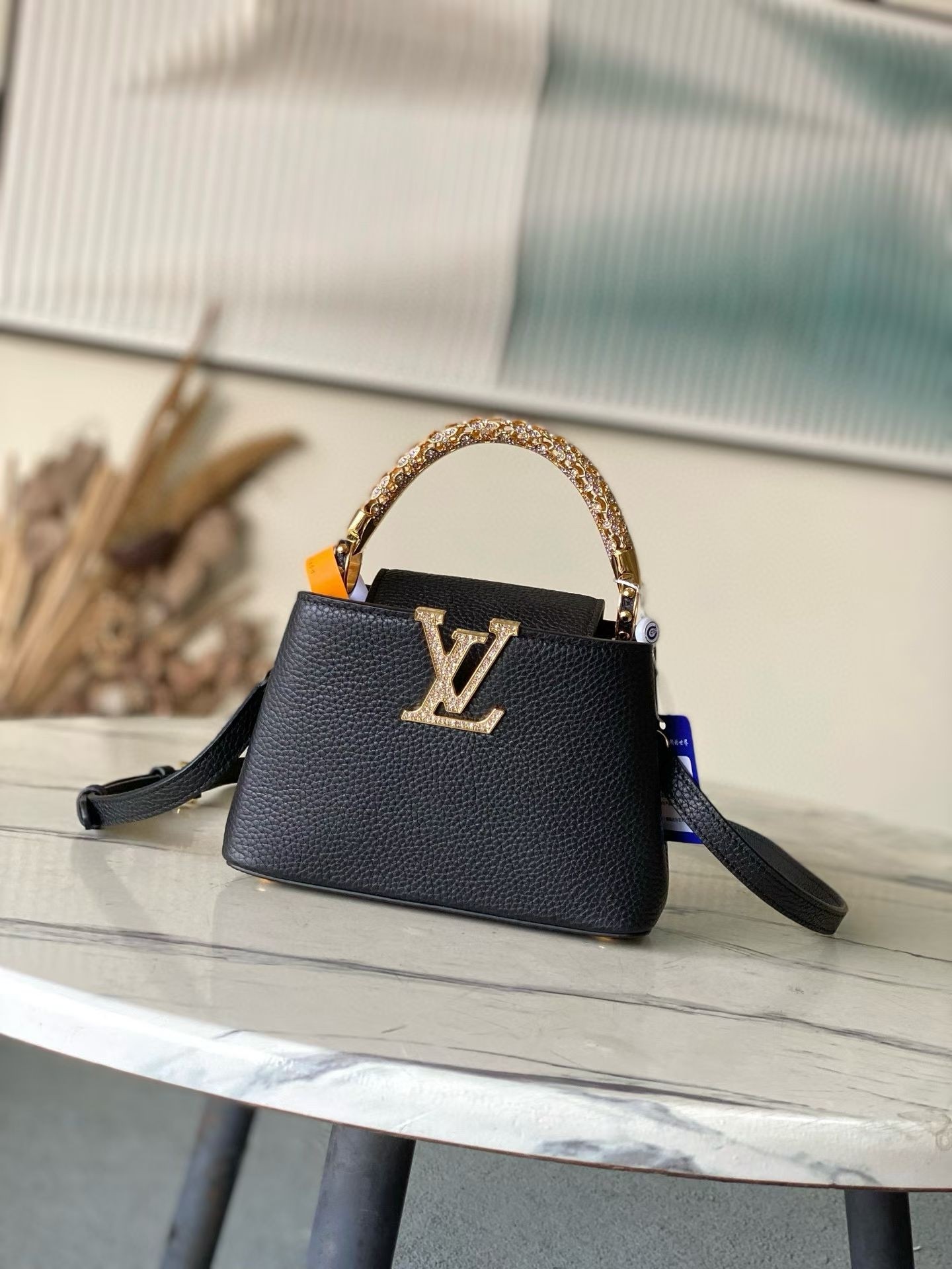 LV CAPUCINES BB SIZE:21x13.6x8cm（Multiple colors）